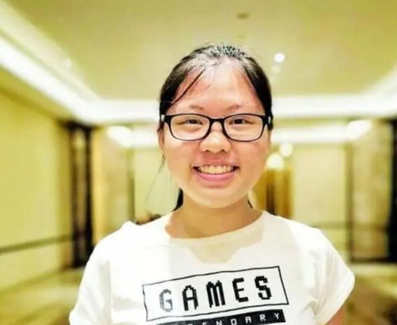 高考699分女生，以爱之名，筑梦未来