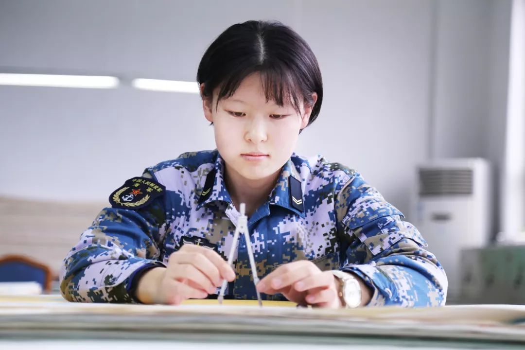 梦想启航，女孩高考664分，志在军校的星辰大海