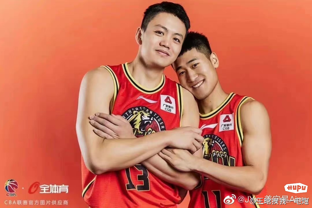 姜伟泽和姜宇星什么关系？别闹了，他俩真不是兄弟