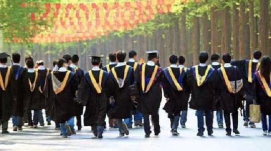 本科毕业生为何涌入专科学校