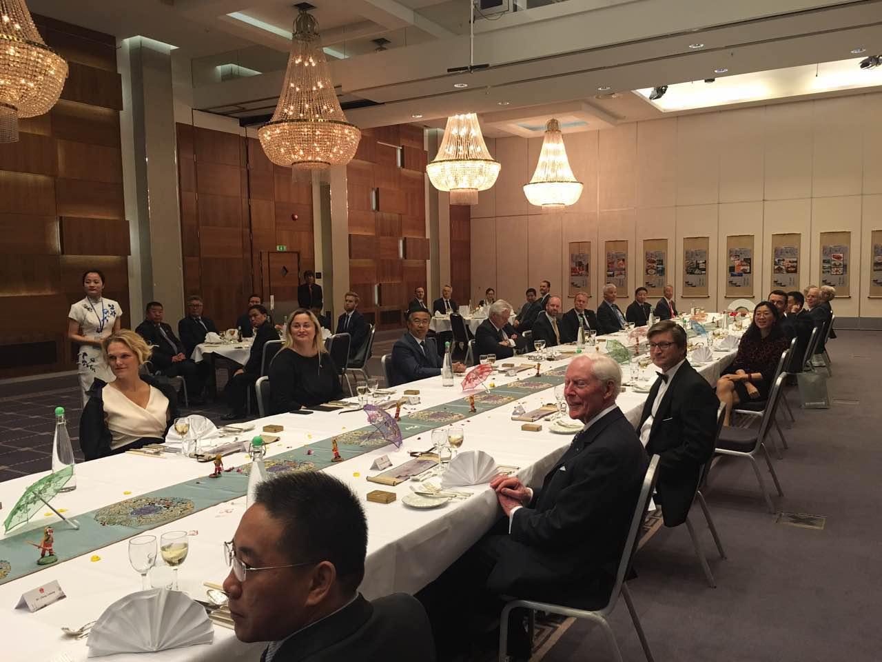 挪威国家队紧急从本土订购大批海鲜,一场关于美食与激情的海味盛宴 挪威国家队紧急从本土订购大批海鲜,一场关于美食与激情的海味盛宴