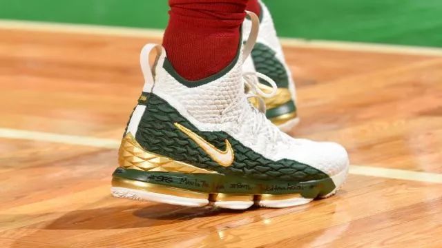 詹姆斯鞋有几个系列？带你一次搞懂LeBron球鞋全家族